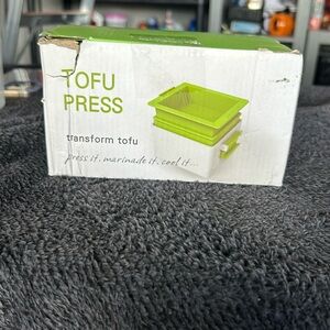 Tofu press